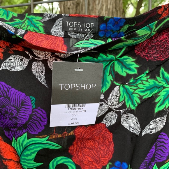 TopShop Floral Skirt with side slit - Picture 3 of 3